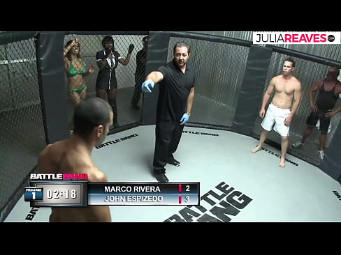 ❤️ Ultimate Fighter-ek zenbakizko neska bat izorratzen du ringean borroka baten ondoren ❤❌ Izorratu bideoa gugan ❤